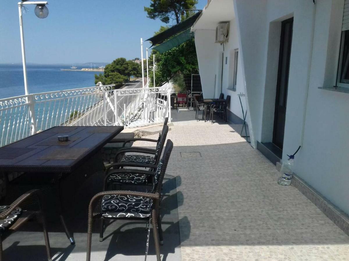 Apartmani Lastro Йесенице Екстериор снимка