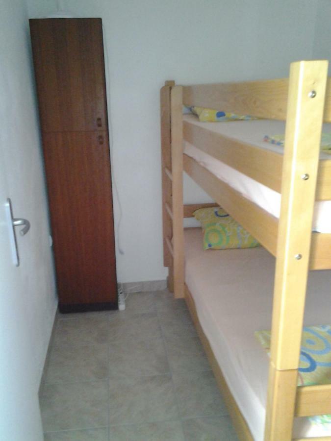 Apartmani Lastro Йесенице Екстериор снимка