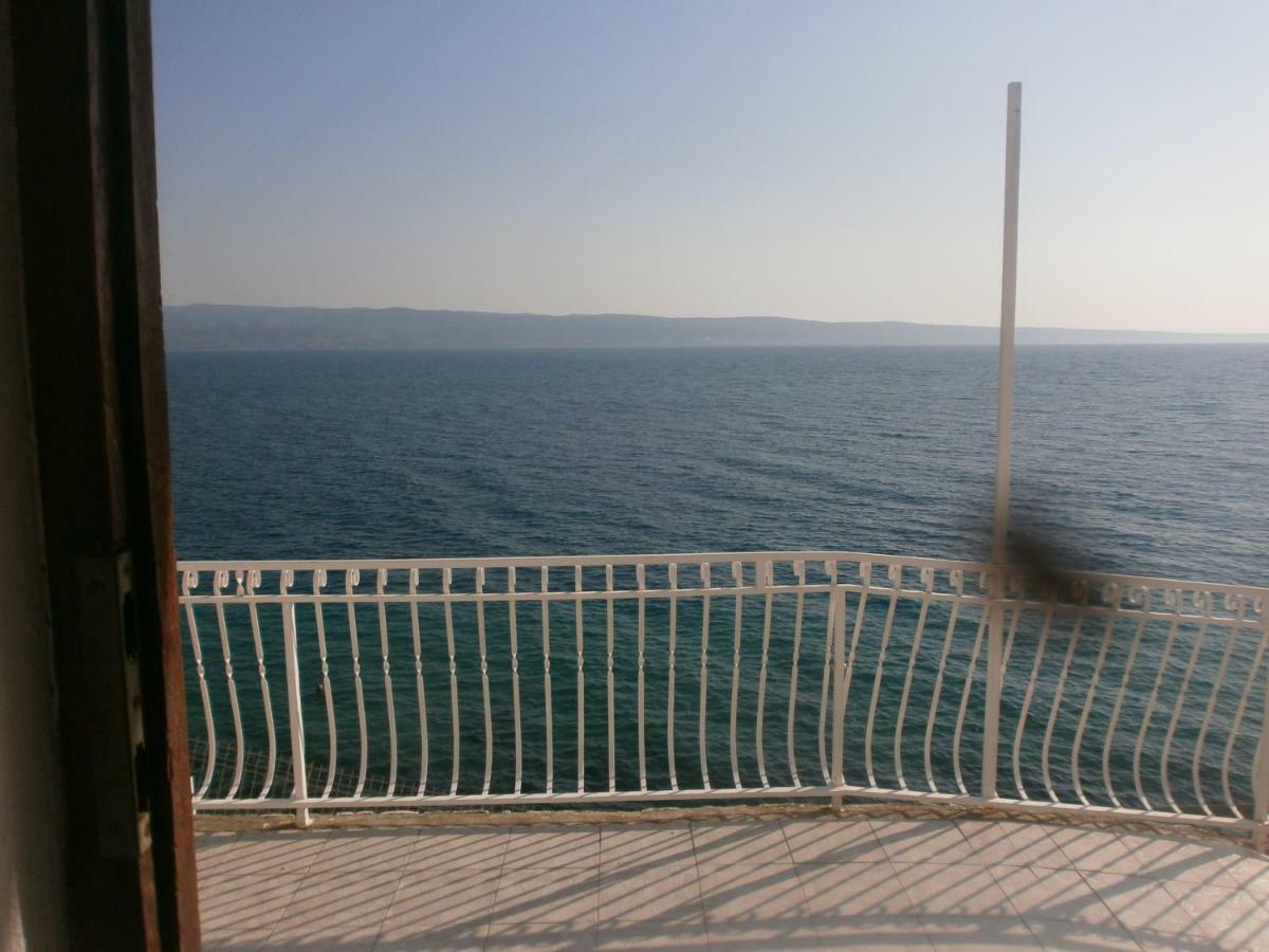 Apartmani Lastro Йесенице Екстериор снимка